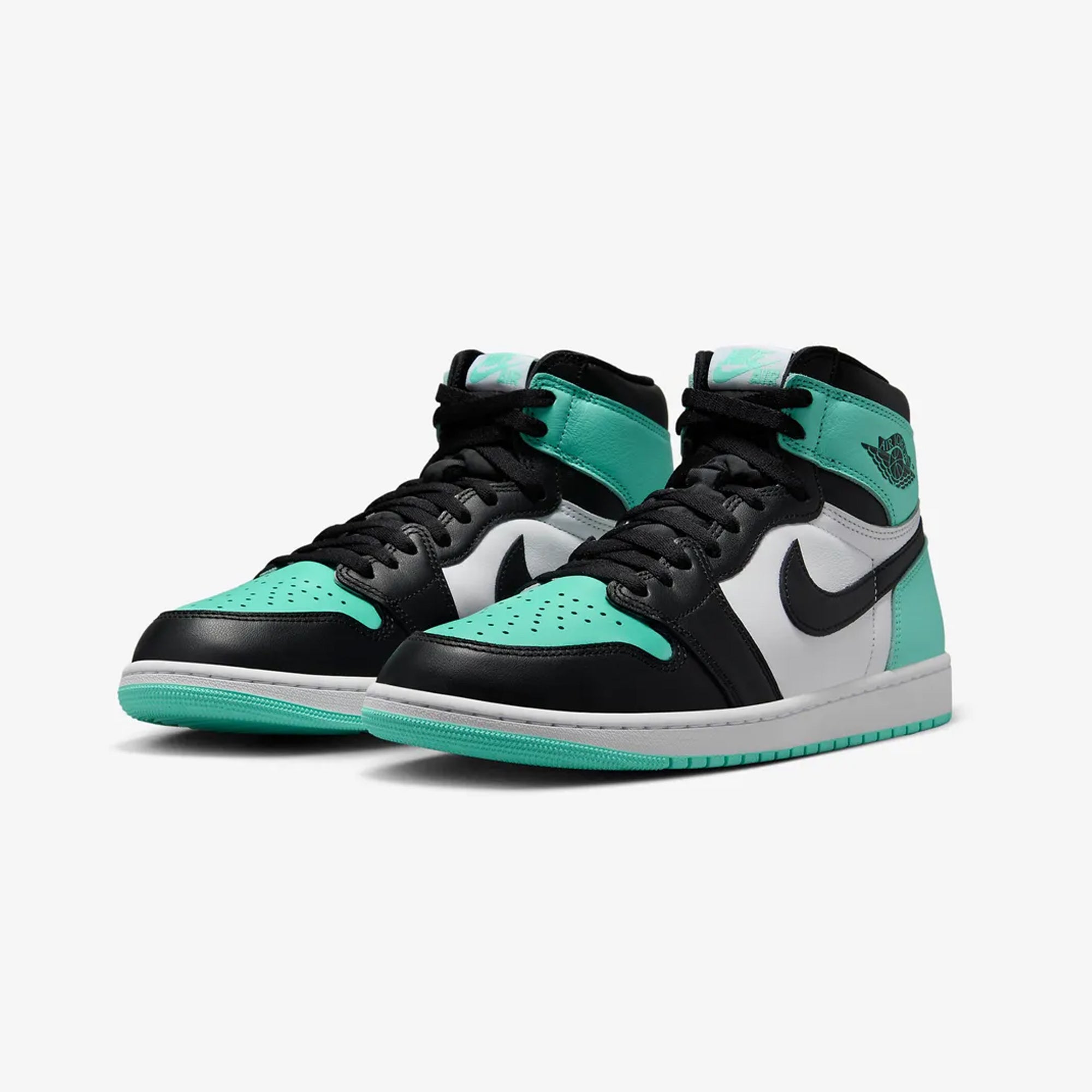 AIR JORDAN 1 RETRO HIGH OG 'WHITE/BLACK-GREEN GLOW'