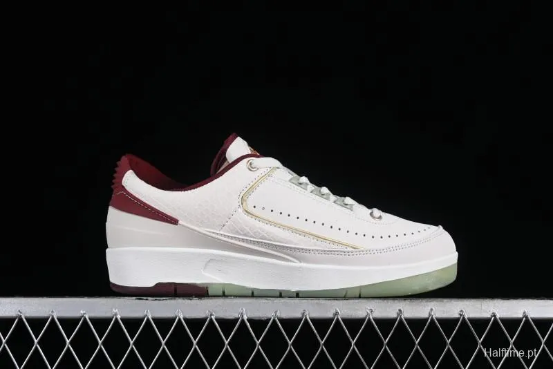 Air Jordan 2 Retro Low-Top Basketball Shoes