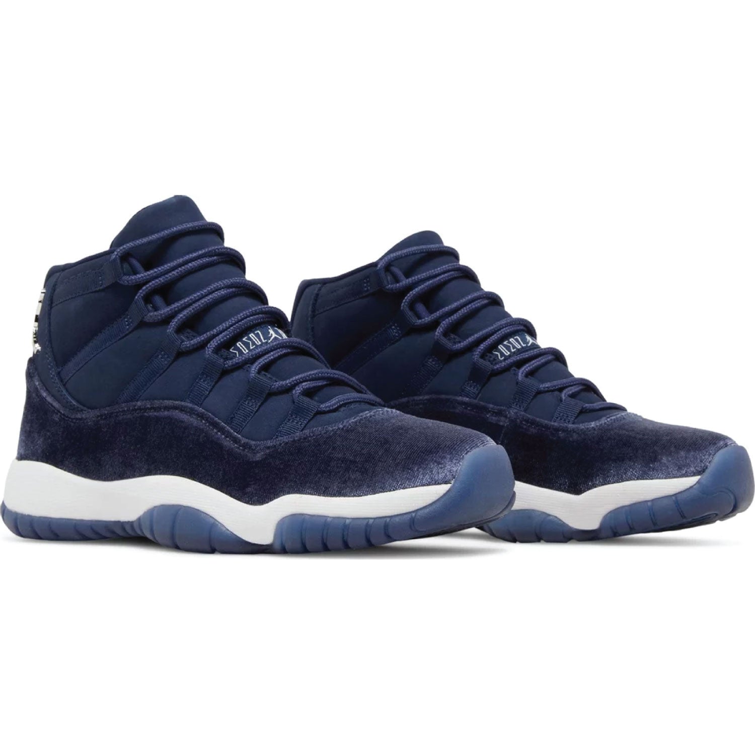 Wmns Air Jordan 11 Retro 'Midnight Navy Velvet'